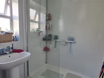 GROUND FLOOR SHOWER ROOM